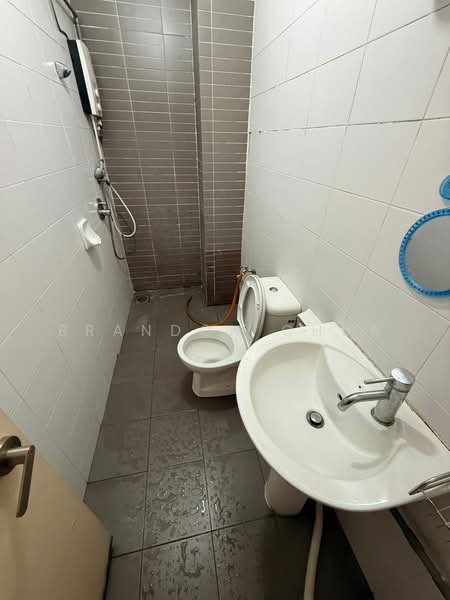 Service Residence for Rent at Palazio - Brandon Chua - Bathroom - PropertyGuru.com.my