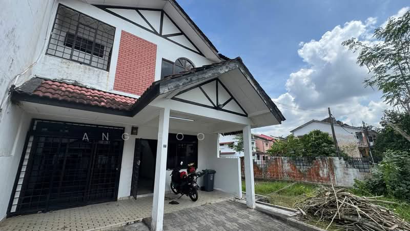 Taman Sri Pulai untuk Untuk Dijual - RM 680,000, Mac 2026 - Exterior - PropertyGuru.com.my