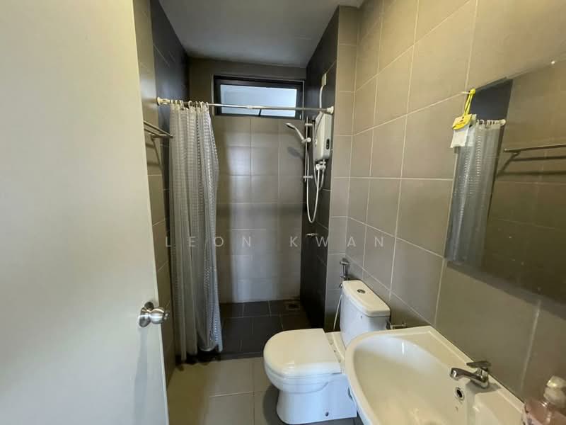 Servis Apartment untuk Disewa di Sunway Gandaria - Leon Kwan - Bathroom - PropertyGuru.com.my