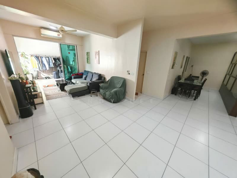 Kondominium untuk Dijual di Elit Heights @ Bayan City - Andy Lee - Living Room - PropertyGuru.com.my