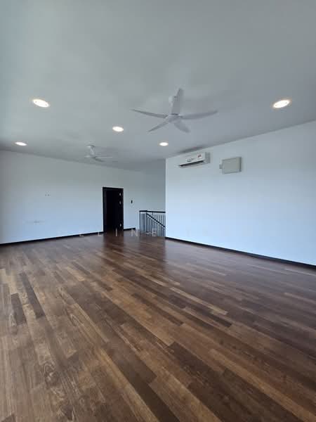 Taman Manikar Bungalow untuk Untuk Disewa - RM 16,000 /bulan, Mac 2026 - Living Room - PropertyGuru.com.my