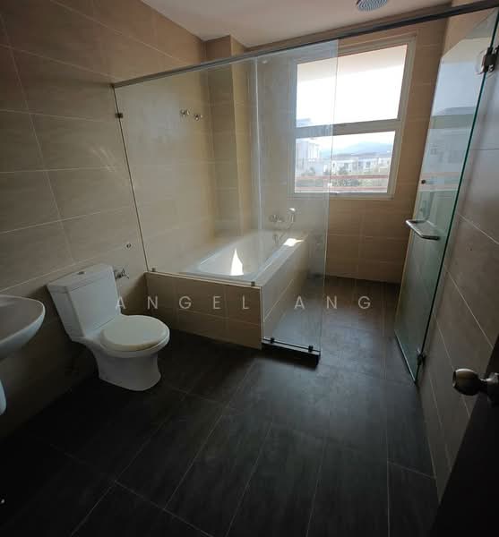 Semi-Detached House for Sale in Bandar Country Homes (Rawang) - Angel Ang - Bathroom - PropertyGuru.com.my