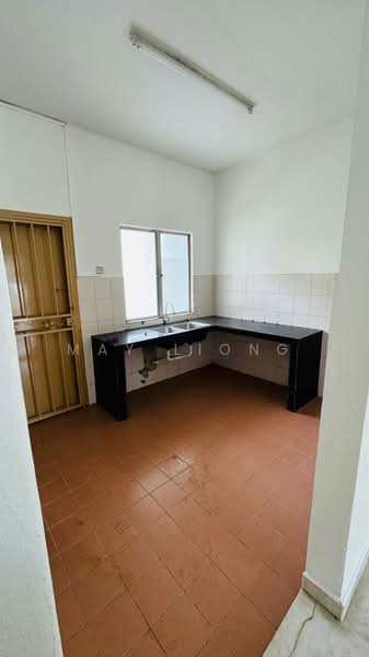 Amana,Saujana Rawang untuk Untuk Dijual - RM 400,000, Apr 2026 - Kitchen - PropertyGuru.com.my