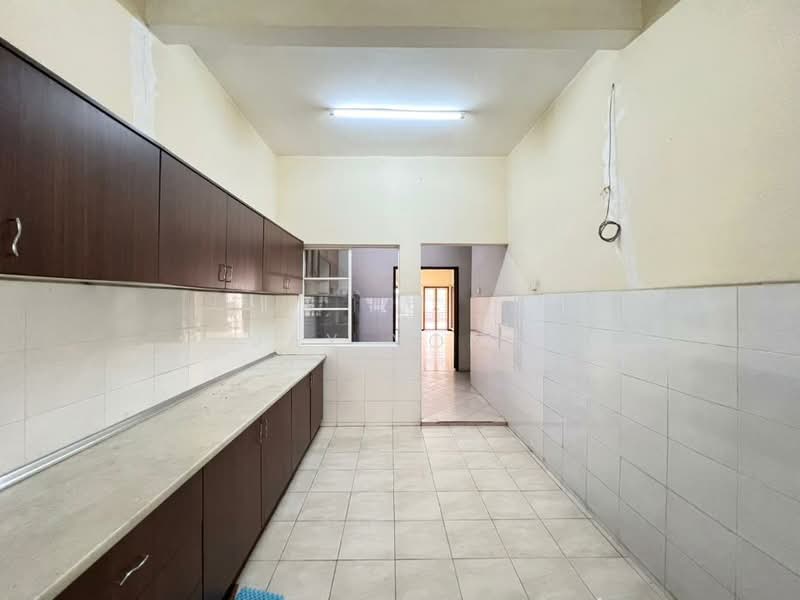 Usj 1 untuk Untuk Dijual - RM 818,000, Mac 2026 - Kitchen - PropertyGuru.com.my