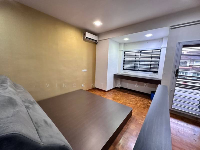 2.5-storey Terraced House for Sale in Ulu Tiram (Johor) - Vincent Gian - Bedroom - PropertyGuru.com.my