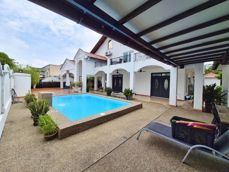 Bungalow for Sale in Seksyen 8 (Shah Alam) - Ali Idris - Exterior - PropertyGuru.com.my