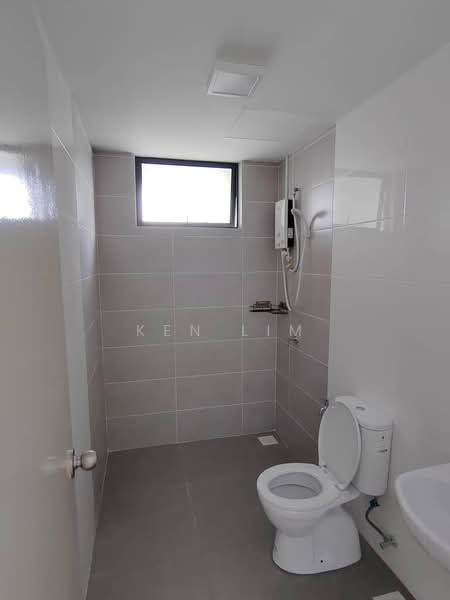 Condominium for Rent at Opal Residence - Ken Lim - Master Bathroom - PropertyGuru.com.my
