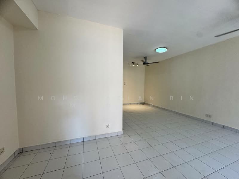 2-storey Terraced House for Sale in Taman Bukit Subang (Shah Alam) - Mohd Hazlan bin Mohd Sopi - Living Room - PropertyGuru.com.my