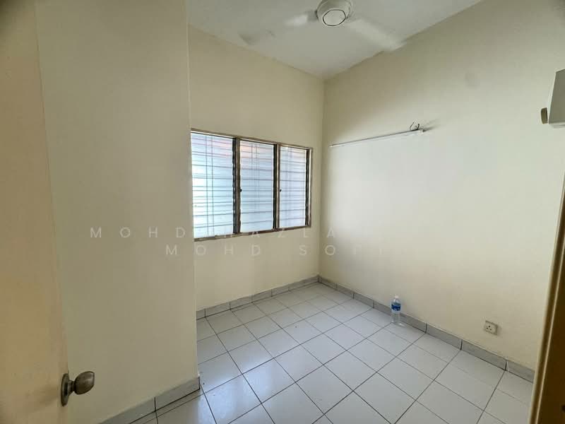 2-storey Terraced House for Sale in Taman Bukit Subang (Shah Alam) - Mohd Hazlan bin Mohd Sopi - Interior - PropertyGuru.com.my