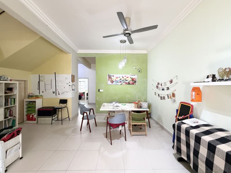 2 Storey Superlink House @ Alam Sutera Bukit Jalil untuk Untuk Dijual - RM 1,200,000, Apr 2026 - Living Room - PropertyGuru.com.my