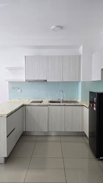 Service Residence for Sale at Solstice @ Pan'gaea - Micky Cheng - Kitchen - PropertyGuru.com.my