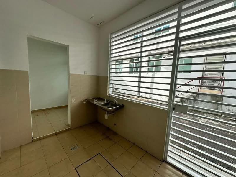 2-storey Terraced House for Sale in Nusa Sentral (Iskandar Puteri (Nusajaya)) - Robin Lim - Kitchen - PropertyGuru.com.my