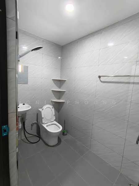 Taman Sin Tat untuk Untuk Dijual - RM 950,000, Mac 2026 - Bathroom - PropertyGuru.com.my