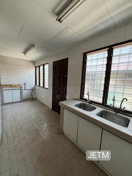 1-storey Terraced House for Sale in Klang (Selangor) - KH Chong - Kitchen - PropertyGuru.com.my