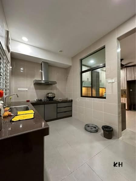 Fuego, Bandar Bukit Raja untuk Untuk Dijual - RM 1,030,000, Apr 2026 - Kitchen - PropertyGuru.com.my