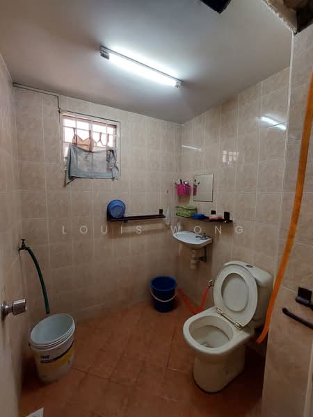 Rumah Teres 2 Tingkat untuk Dijual di Bandar Damai Perdana (Cheras) - Louis Wong - Bathroom - PropertyGuru.com.my