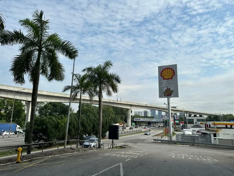Banglo Komersial untuk Disewa di Lake Fields (Sungai Besi) - Jess Seah - Exterior - PropertyGuru.com.my