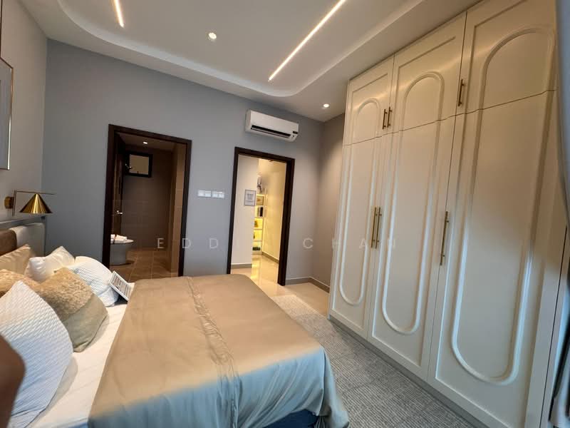 Service Residence for Sale at Veranda Residence - Eddie Chan - Bedroom - PropertyGuru.com.my