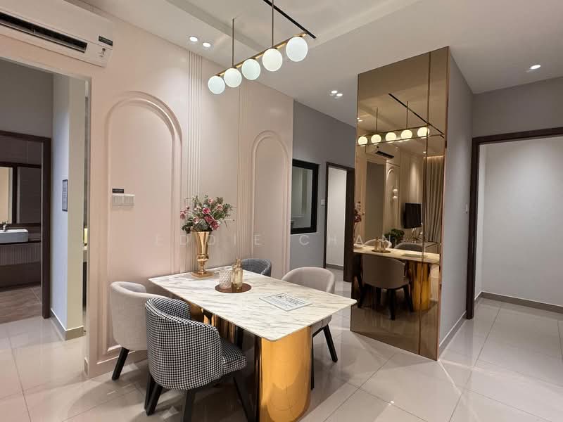 Service Residence for Sale at Veranda Residence - Eddie Chan - Dining Room - PropertyGuru.com.my