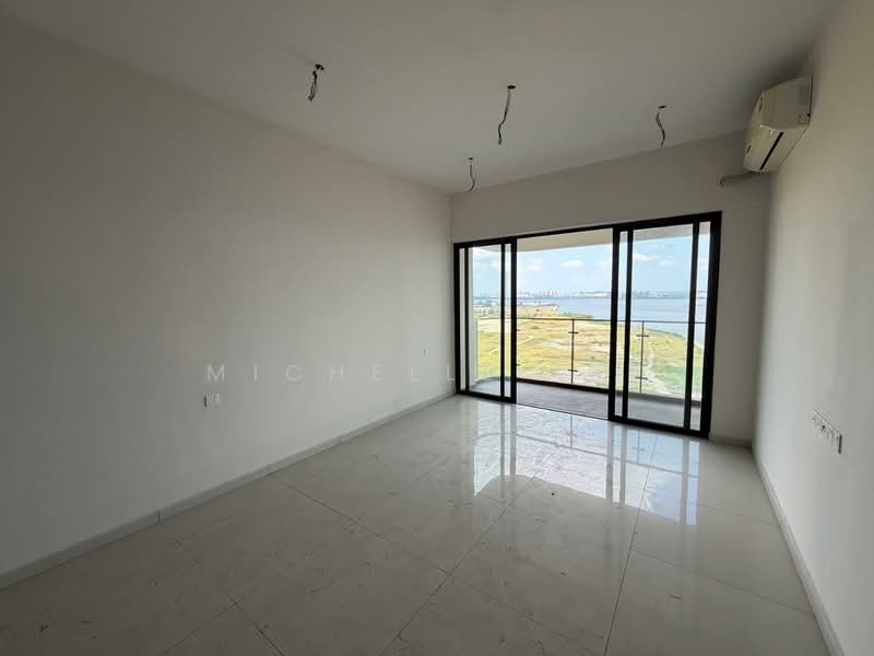 Condominium for Sale at Kings Bay @ Country Garden Danga Bay - Michelle Tey - Balcony - PropertyGuru.com.my