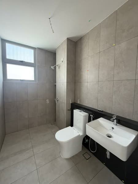Rumah Teres 2 Tingkat untuk Disewa di Bandar Gamuda Cove (Dengkil) - SY Lee - Bathroom - PropertyGuru.com.my