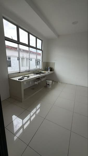 Taman Universiti untuk Untuk Disewa - RM 1,800 /bulan, Mac 2026 - Kitchen - PropertyGuru.com.my