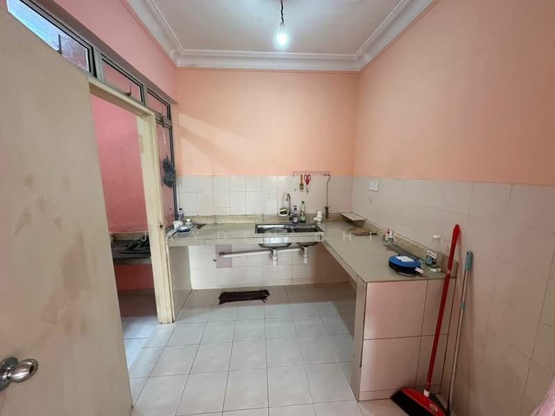Apartment for Rent at Pangsapuri Angsana - Jayden Chik - Kitchen - PropertyGuru.com.my