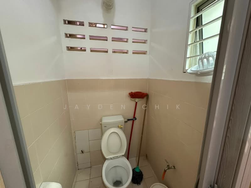 Apartment for Rent at Pangsapuri Angsana - Jayden Chik - Bathroom - PropertyGuru.com.my