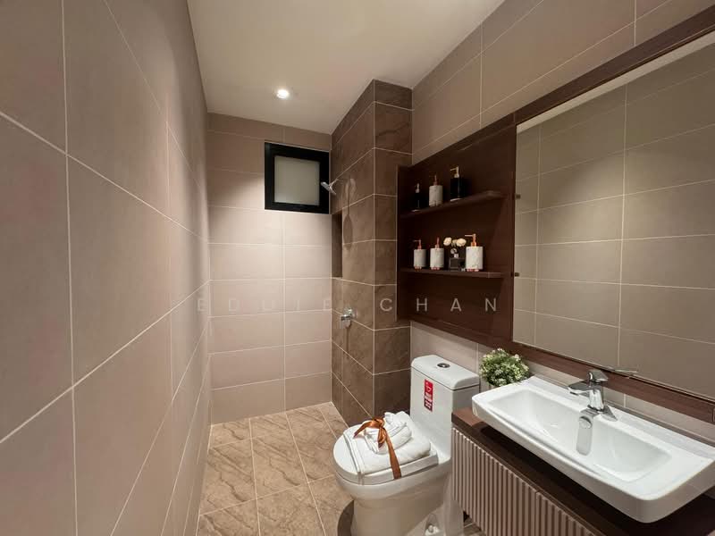 Service Residence for Sale at Veranda Residence - Eddie Chan - Bathroom - PropertyGuru.com.my