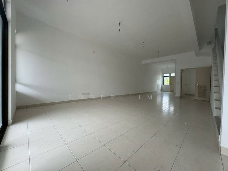2-storey Terraced House for Sale in Bandar Bistari Perdana (Pasir Gudang) - Ember Lim - Living Room - PropertyGuru.com.my