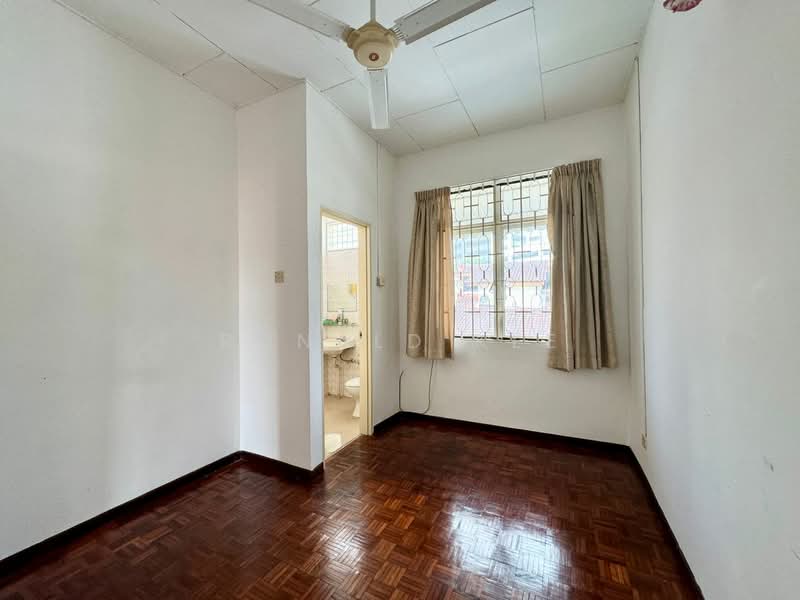 Taman Sri Nibong untuk Untuk Dijual - RM 1,180,000, Apr 2026 - Interior - PropertyGuru.com.my