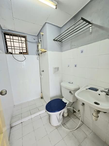 Vista Millennium Condominium untuk Untuk Dijual - RM 250,000, Mac 2026 - Bathroom - PropertyGuru.com.my