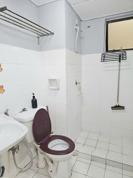 Vista Millennium Condominium untuk Untuk Dijual - RM 250,000, Mac 2026 - Bathroom - PropertyGuru.com.my