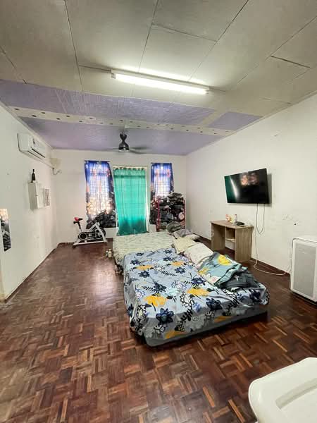 2-storey Terraced House for Sale in Taman Mount Austin (Tebrau) - Rain Ng - Bedroom - PropertyGuru.com.my