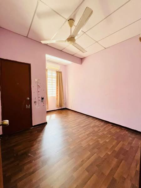 2-storey Terraced House for Sale in Taman Salak Perdana (Dengkil) - Mohd Mortadza Ahmad - Bedroom - PropertyGuru.com.my