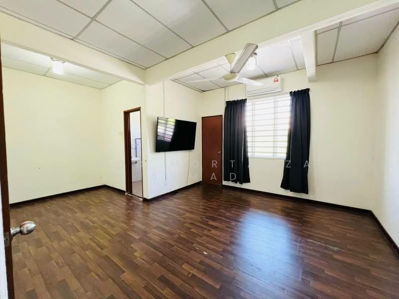 2-storey Terraced House for Sale in Sepang (Selangor) - Mohd Mortadza Ahmad - Interior - PropertyGuru.com.my