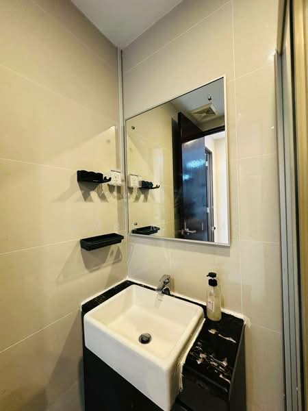 Condominium for Rent at Kings Bay @ Country Garden Danga Bay - Ember Lim - Bathroom - PropertyGuru.com.my