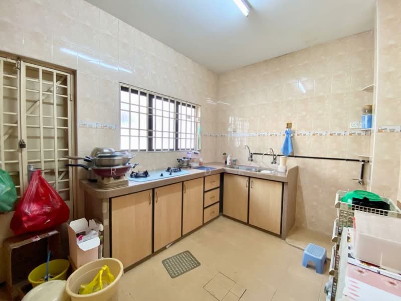 Taman Sri Nibong untuk Untuk Dijual - RM 1,000,000, Apr 2026 - Kitchen - PropertyGuru.com.my