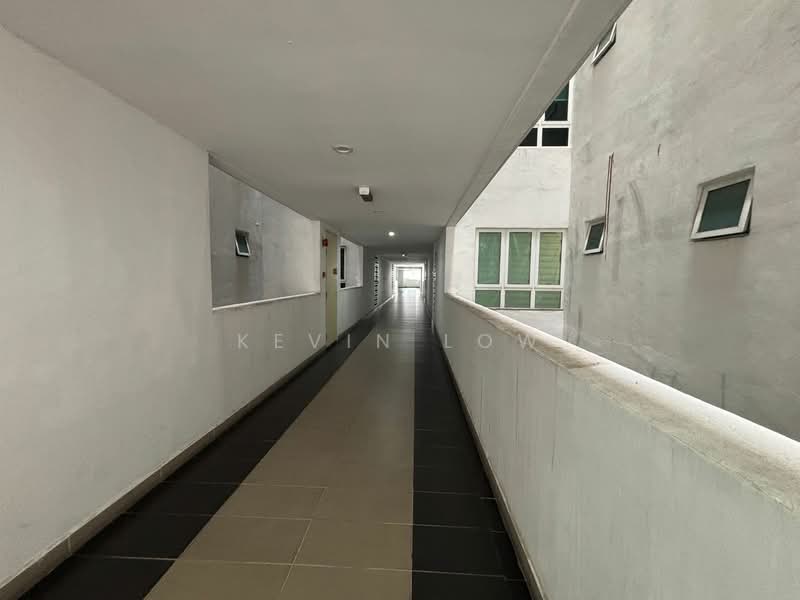 Service Residence for Rent at Impiria Residensi Bukit Tinggi Klang - KEVIN LOW - Corridor - PropertyGuru.com.my