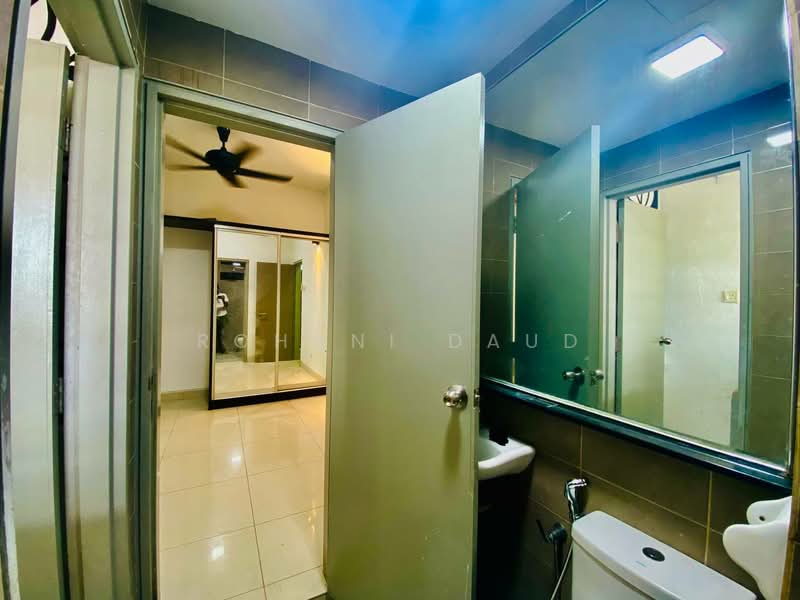 Service Residence for Sale at Vega Residensi 1 - Rohani Daud - Bathroom - PropertyGuru.com.my