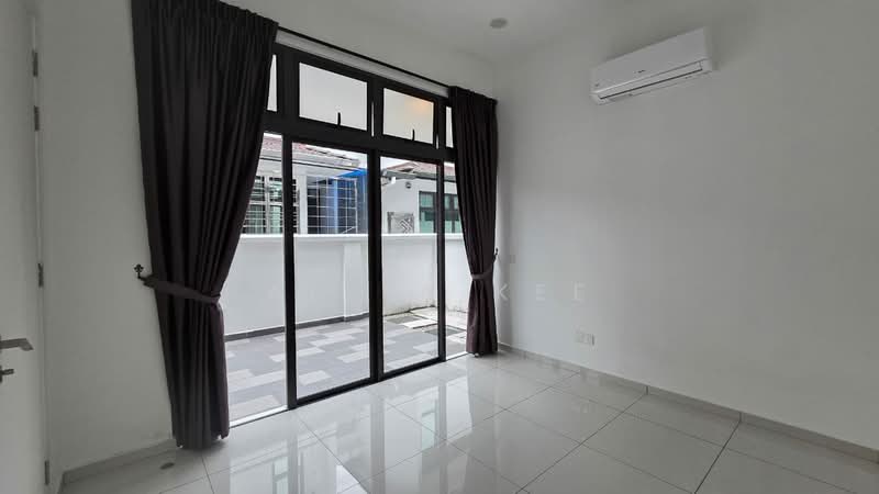 Cluster House for Sale in Eco Botanic (Iskandar Puteri (Nusajaya)) - Allen Kee - Balcony - PropertyGuru.com.my
