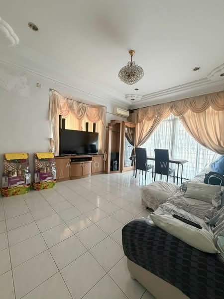 Semi-Detached House for Sale in Taman Molek (Johor Bahru) - Carol Low - Living Room - PropertyGuru.com.my