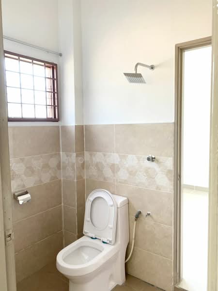 Teluki Bukit Sentosa Bungalow untuk Untuk Dijual - RM 790,000, Mac 2026 - Bathroom - PropertyGuru.com.my