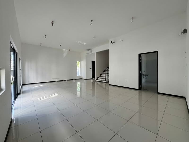 Semi-Detached House for Sale in Telok Panglima Garang (Selangor) - Jordan Ng - Living Room - PropertyGuru.com.my