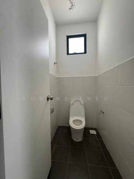 Shop / Office for Rent in Iskandar Puteri (Nusajaya) (Johor) - Eugene Tneo - Bathroom - PropertyGuru.com.my