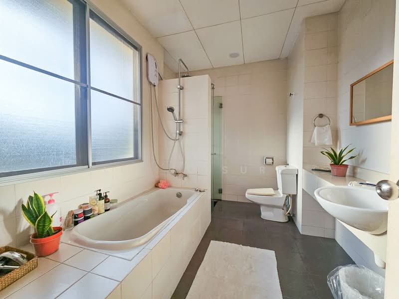 Glenmarie Cove untuk Untuk Dijual - RM 1,000,000, Apr 2026 - Bathroom - PropertyGuru.com.my