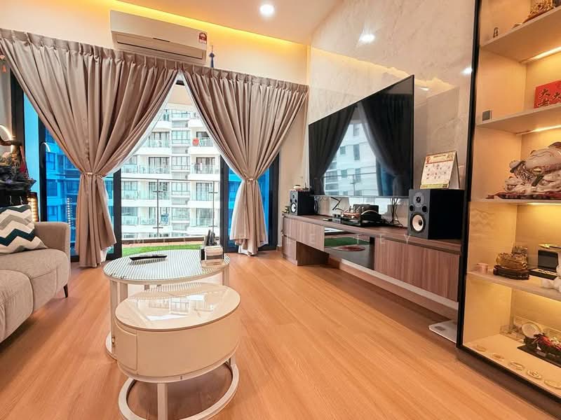 Condominium for Sale at Bay Point @ Country Garden Danga Bay - Michelle Tey - Living Room - PropertyGuru.com.my