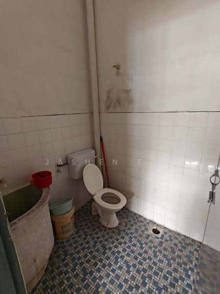 1-storey Terraced House for Rent in Taman Ipoh Jaya (Ipoh) - Jashen Tan - Bathroom - PropertyGuru.com.my