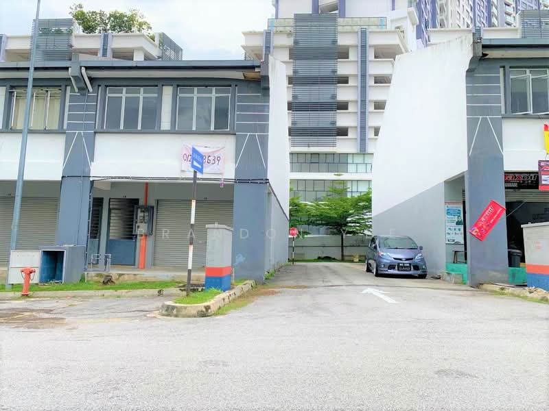 Ground Floor Shop, Lestari Perdana, Taman equine, Puncak Jalil, Seri Kembangan untuk Untuk Disewa - RM 3,200 /bulan, Apr 2026 - Exterior - PropertyGuru.com.my