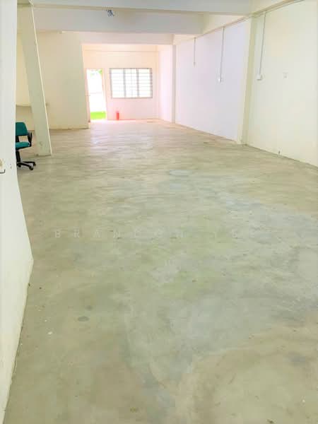 Ground Floor Shop, Lestari Perdana, Taman equine, Puncak Jalil, Seri Kembangan untuk Untuk Disewa - RM 3,200 /bulan, Apr 2026 - Interior - PropertyGuru.com.my
